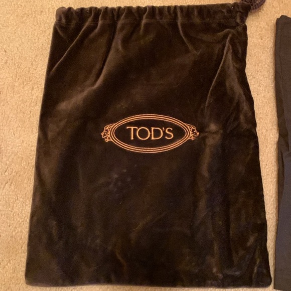 Tod’s Velvet Dust Bag - Picture 2 of 5